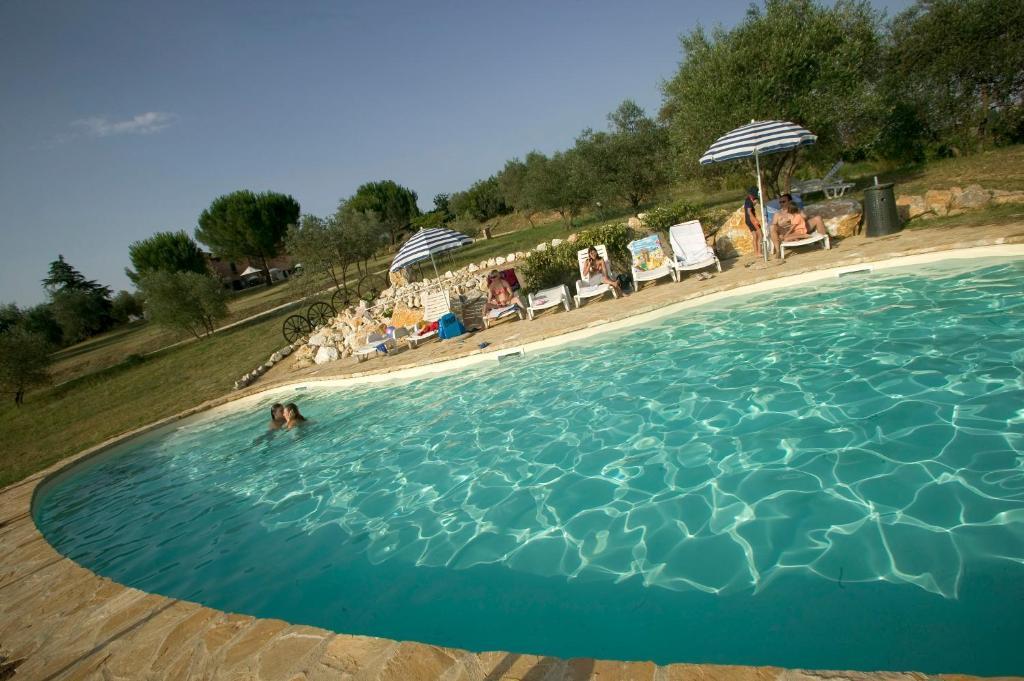 Agriturismo La Grotta Di Montecchino เซียนา ภายนอก รูปภาพ