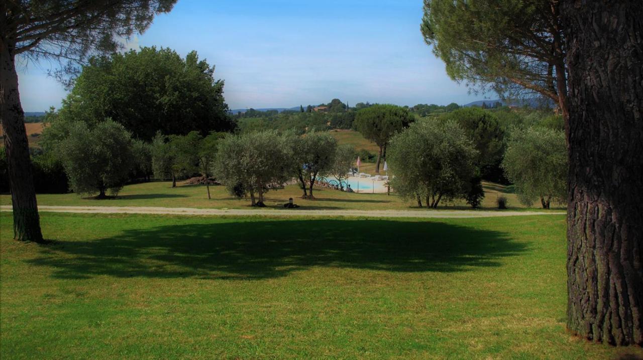 Agriturismo La Grotta Di Montecchino เซียนา ภายนอก รูปภาพ