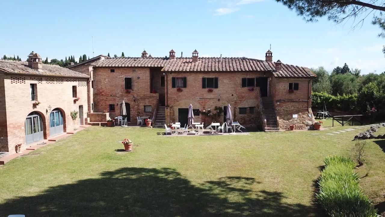 Agriturismo La Grotta Di Montecchino เซียนา ภายนอก รูปภาพ